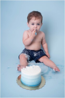 ombre cake blue background